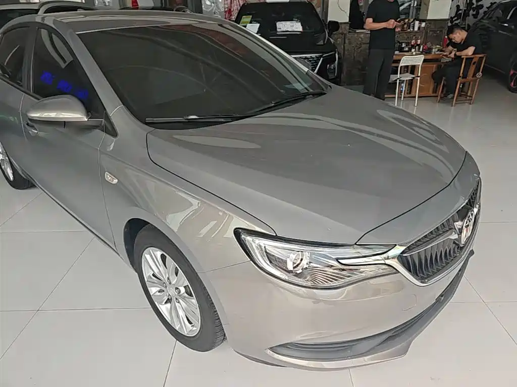 Buick Excelle 2018 15T Dual Clutch Elite (China V) фото 4