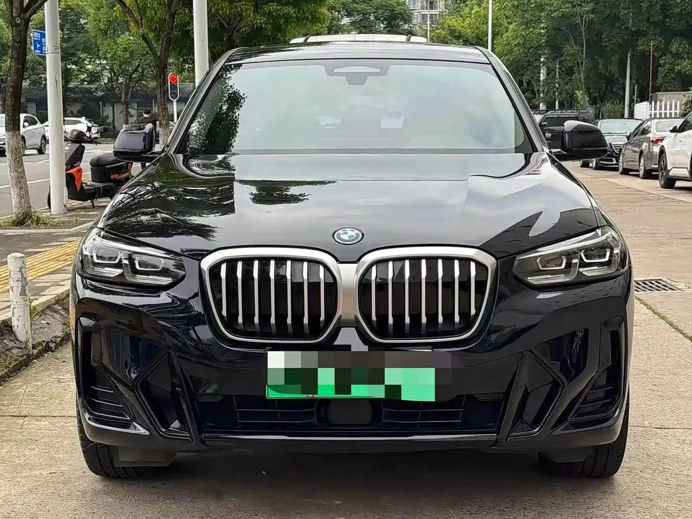 BMW iX3 2023 Leading Type фото 2