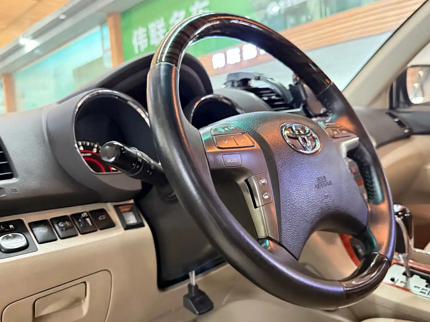Toyota Highlander 2009 3.5L 4WD 7-seater Luxury Edition фото 18