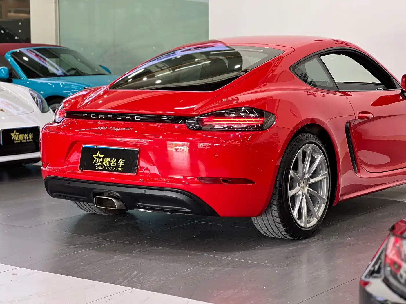 Porsche 718 2018 Cayman 2.0T фото 3
