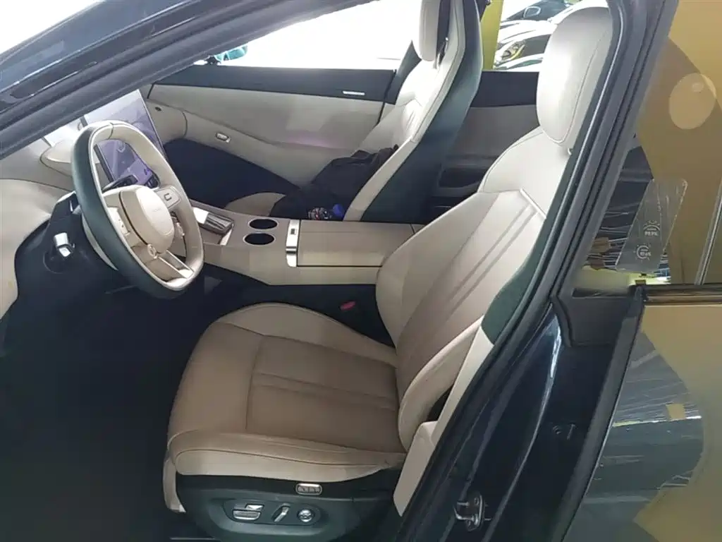 Xiaomi Auto Xiaomi YU7 2025 Ultra Long Range High Performance AWD Max Edition фото 15