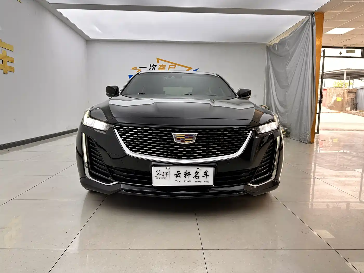 CADILLAC CT5