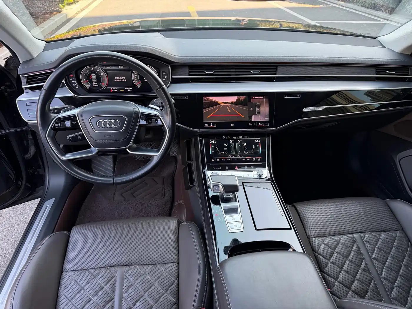 Audi A8 2023 A8L 50 TFSI quattro Exclusive фото 6