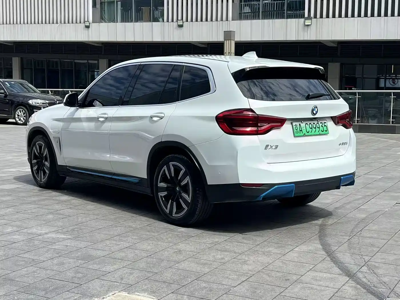 BMW iX3 2021 Facelift Pioneer фото 7