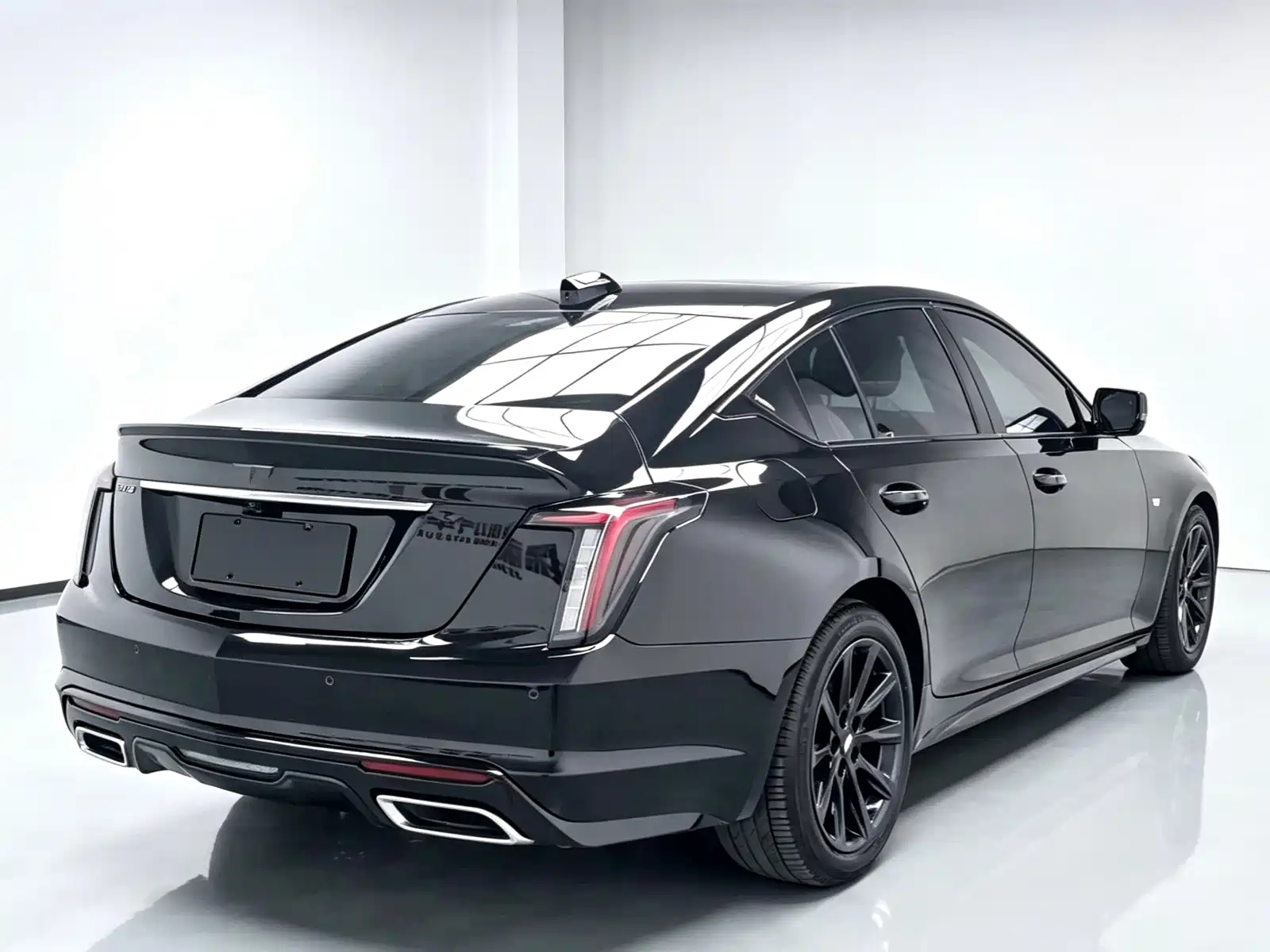 Фото 9 - Cadillac CT5