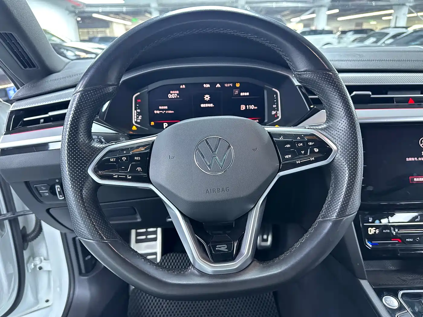 Volkswagen FAW-Volkswagen CC 2023 380TSI Eye-catching Edition фото 8