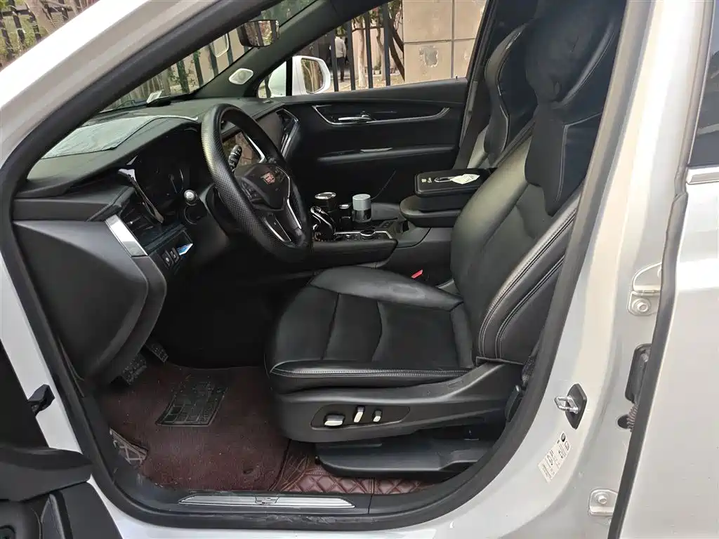Cadillac XT5 2020 28T AWD Luxury Model фото 8