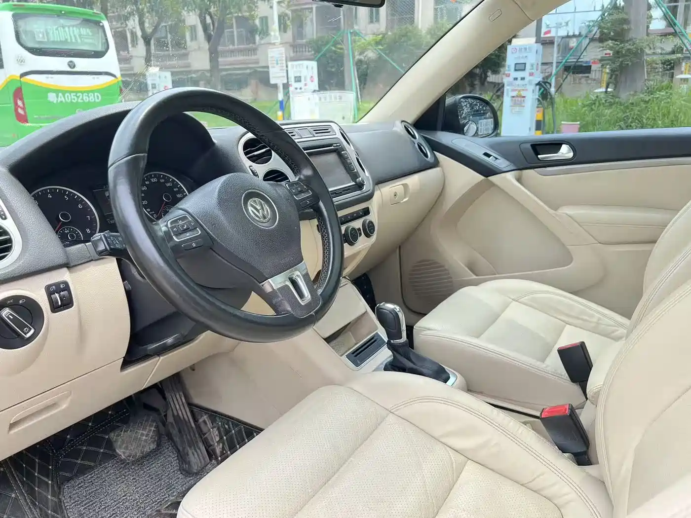 Volkswagen Tiguan 2013 2.0TSI Auto 4WD Luxury Edition фото 7