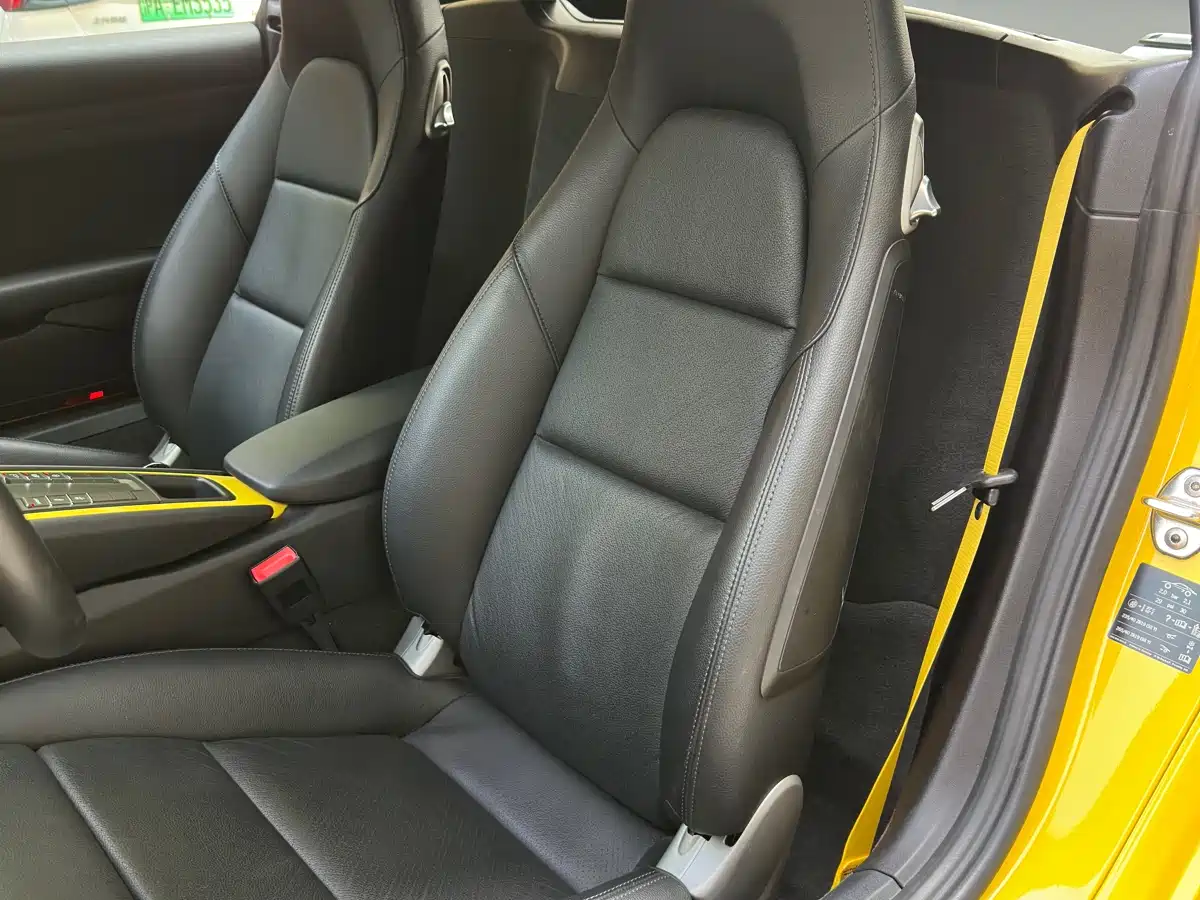 Porsche 718 2018 Cayman 2.0T фото 11