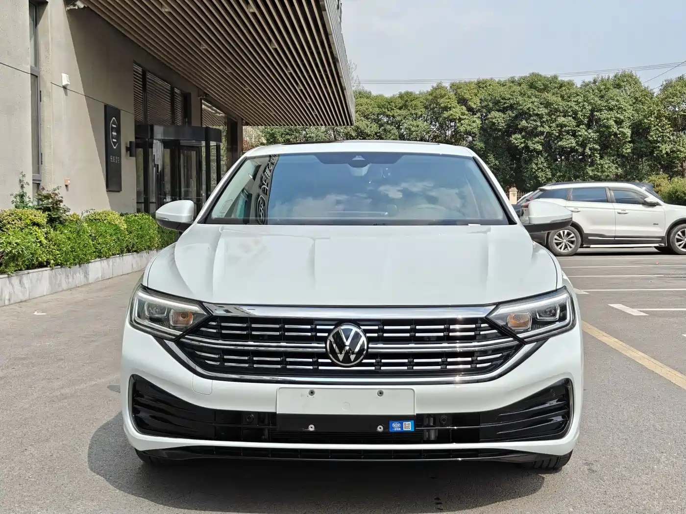 Volkswagen Sagitar 2024 300TSI DSG Surpass Edition фото 2