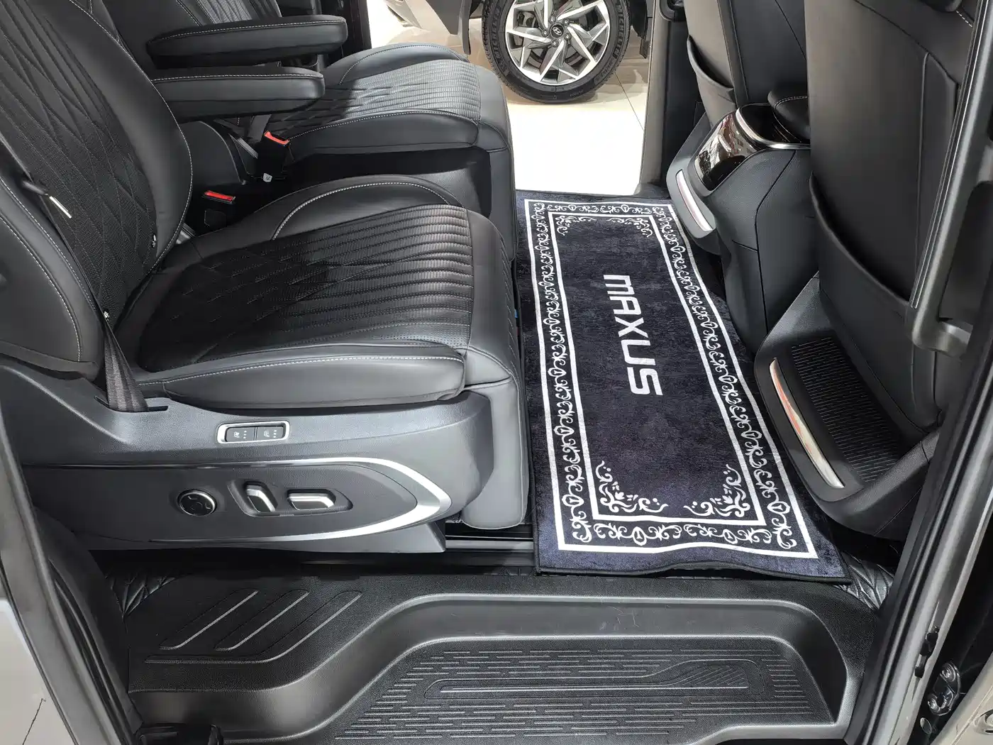 SAIC MAXUS CHASE G90