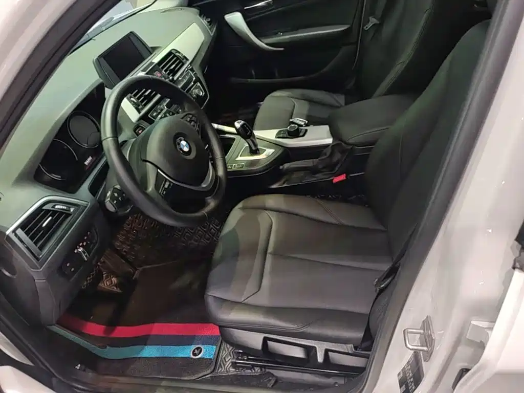 BMW 1 Series (Import) 2019 2018 118i Leading