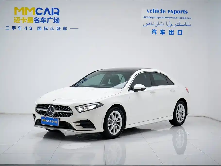 Mercedes-Benz A-Class 2019 A 200 L Sport Sedan фото 2