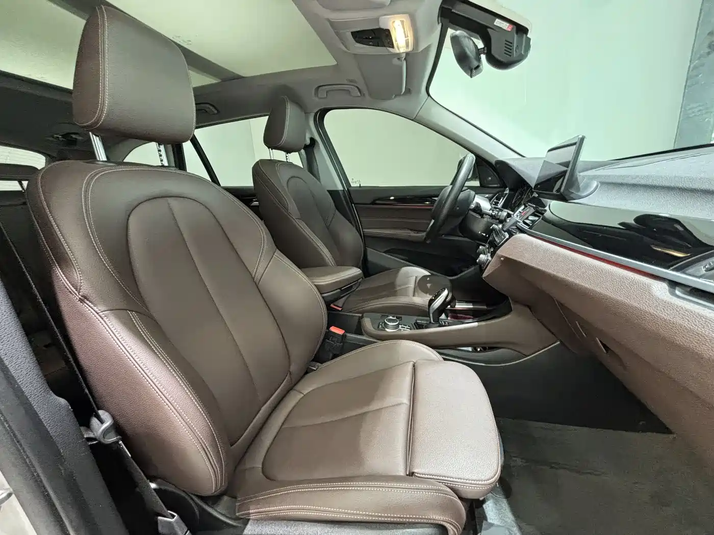 BMW X1 2022 sDrive20Li Fashion фото 12