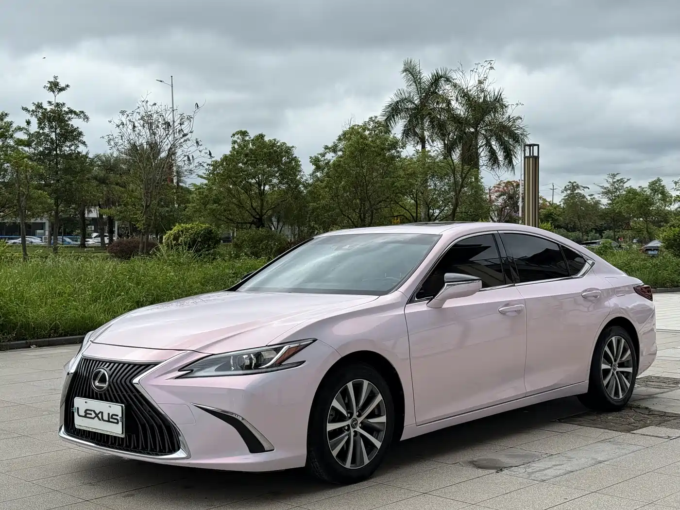 Lexus ES 2018 200 Excellence Edition China V