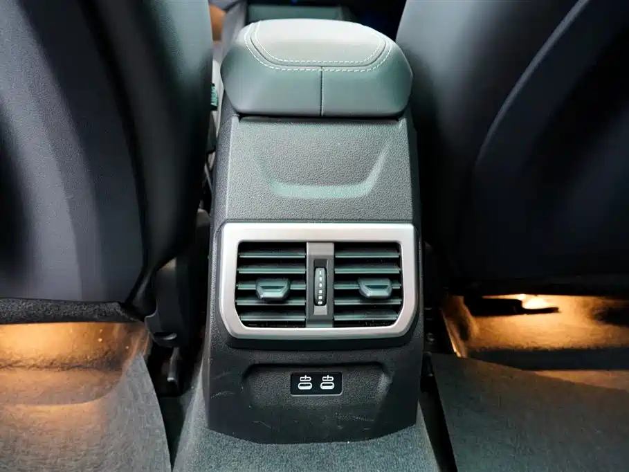 BMW 2 Series 2025 225L M Sport Moonlight Package фото 17