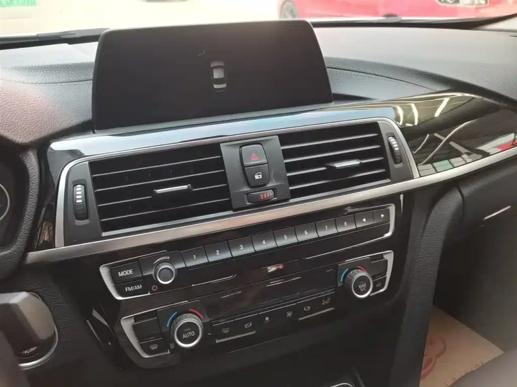 BMW 3 Series 2018 320Li Fashion Style фото 13