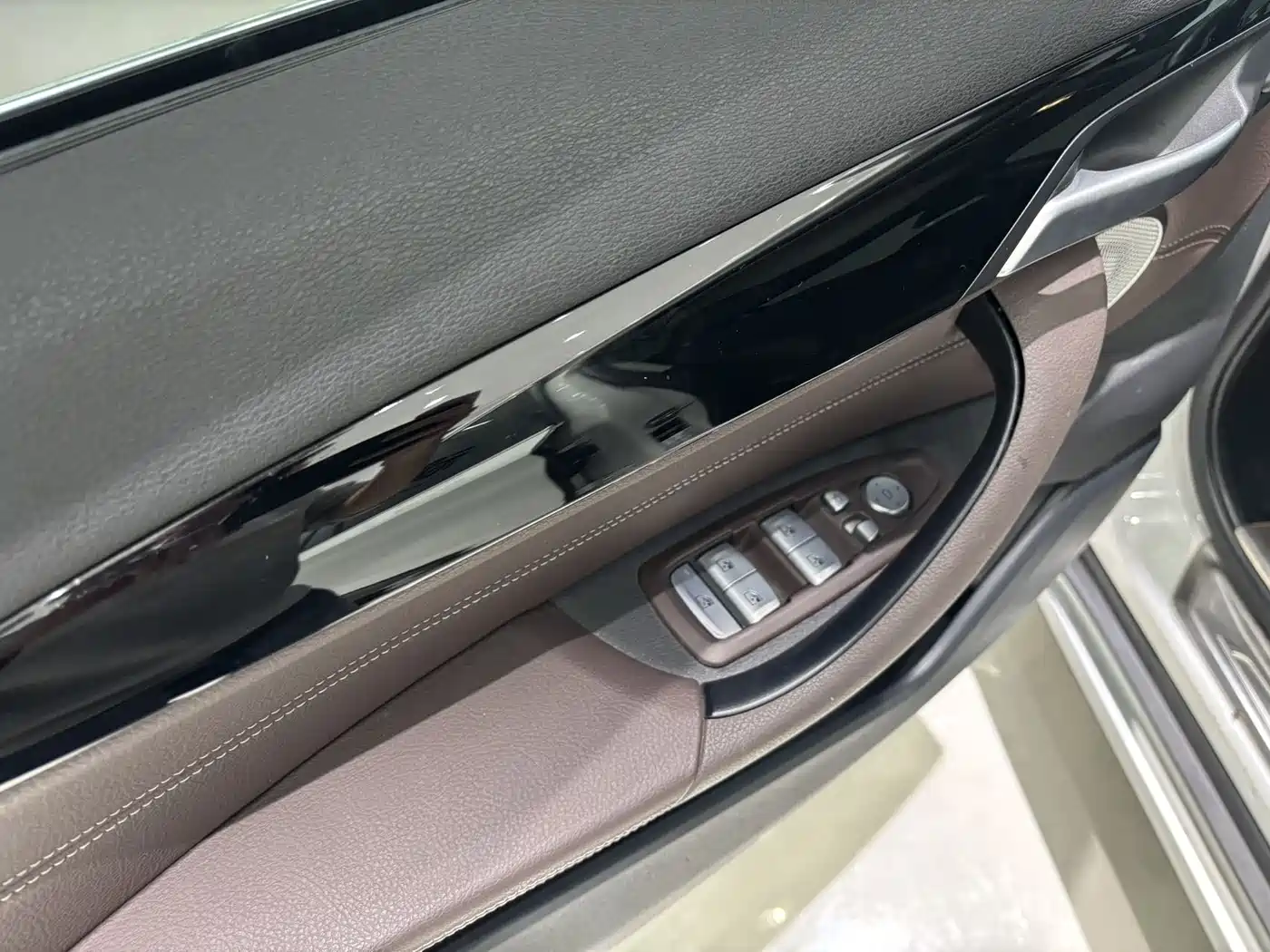 BMW X1 2022 sDrive20Li Fashion фото 14