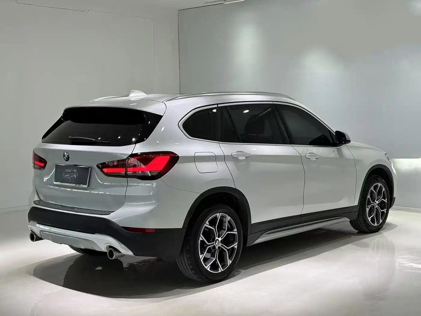 BMW X1 2022 sDrive20Li Fashion фото 4