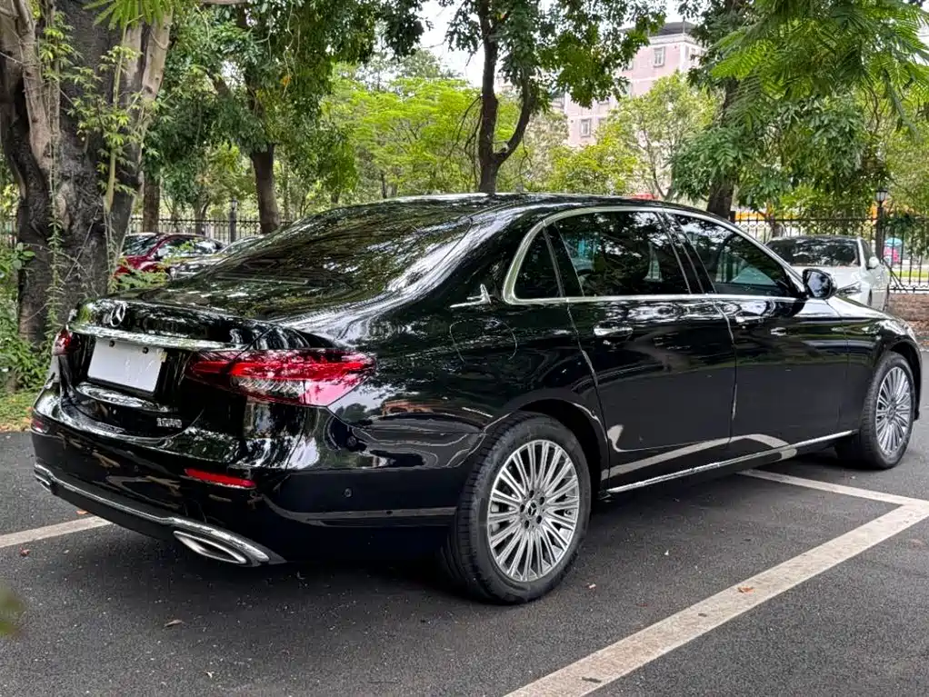 Mercedes-Benz E-Class 2022 Second Facelift E 300 L Fashion фото 11