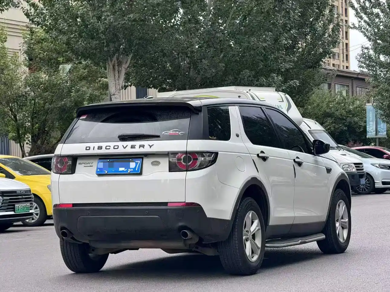 Фото 8 - Land Rover Discovery Sport