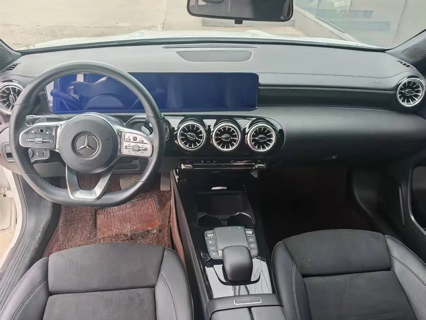Mercedes-Benz A-Class 2023 A 200 L Fashion фото 2