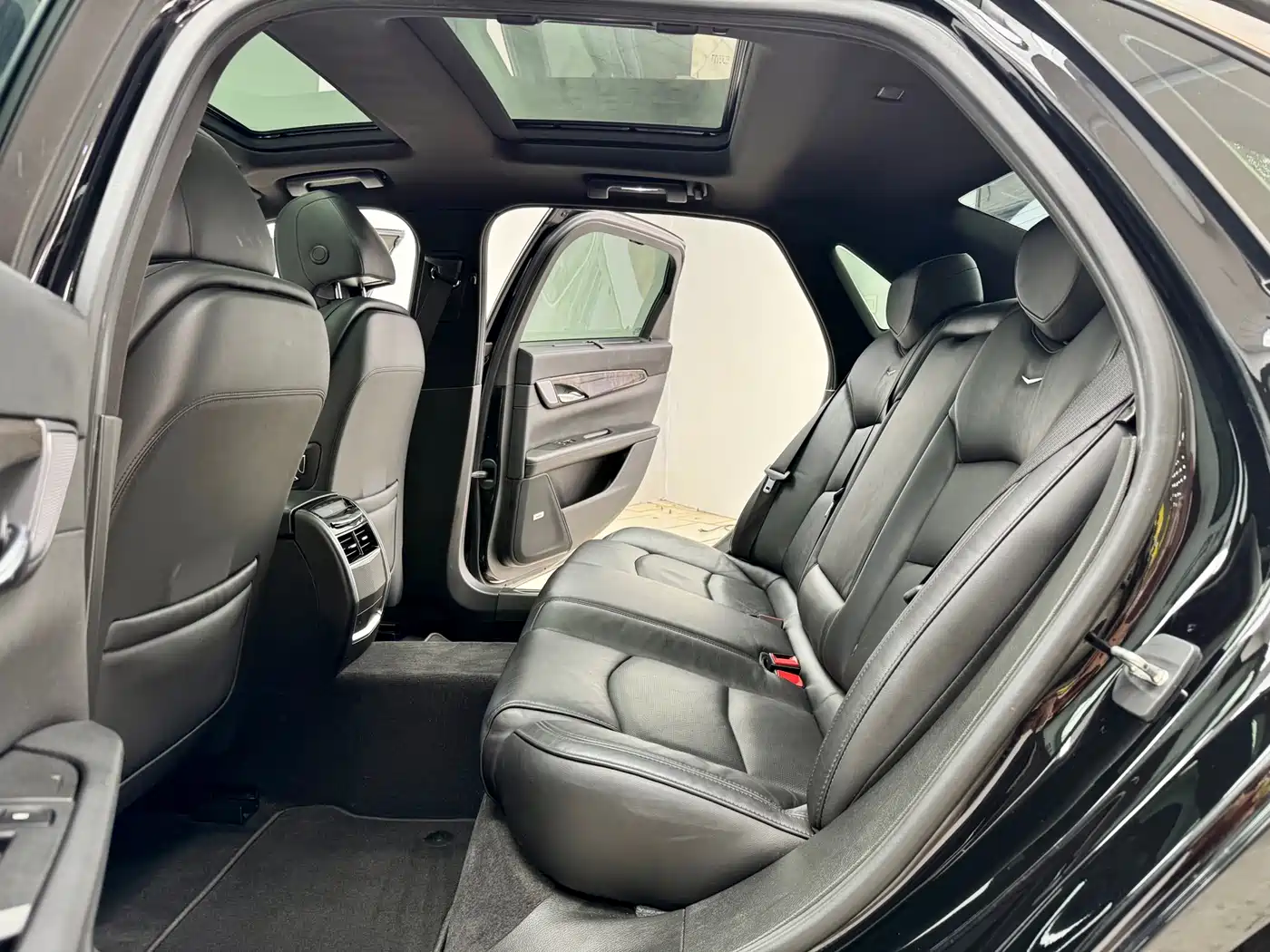 Cadillac CT6 2019 28T Luxury Model фото 9