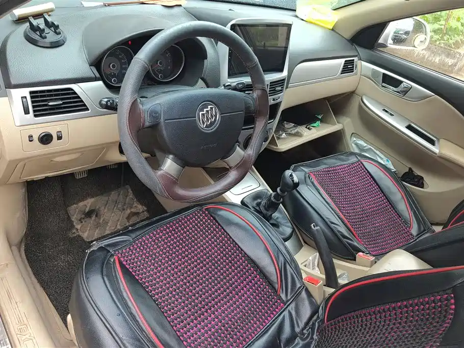 Buick Excelle 2013 1.5L Manual Classic Edition фото 12