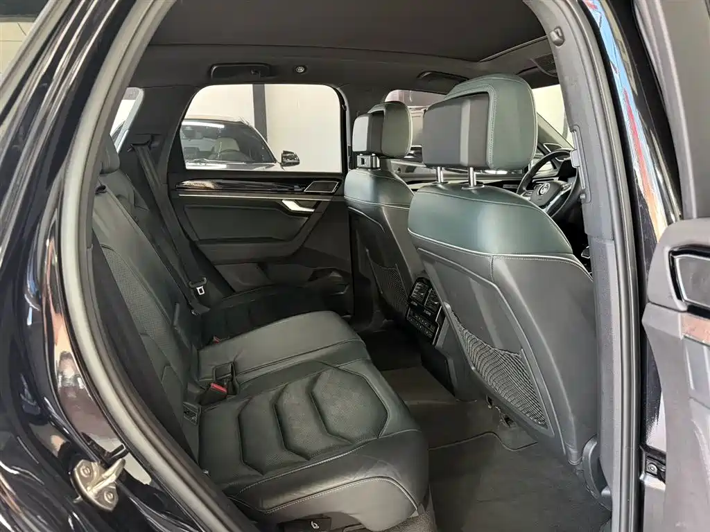 Volkswagen Touareg 2019 3.0TSI Sharp Wisdom Edition China V фото 10