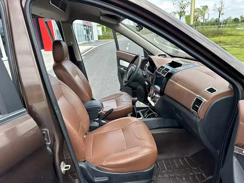 BAIC Weiwang M30 2016 2015 1.5L Base Model DAM15