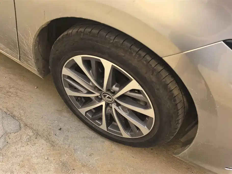 Lexus ES 2020 200 Luxury фото 6