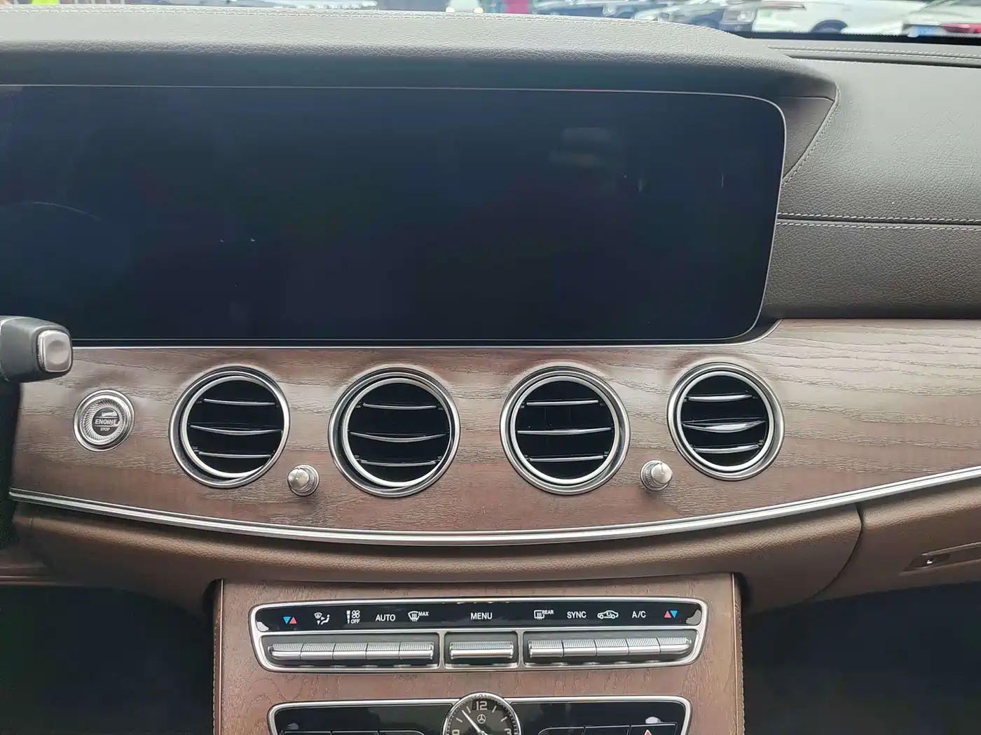 Mercedes-Benz E-Class 2020 E 300 L Luxury Model фото 7
