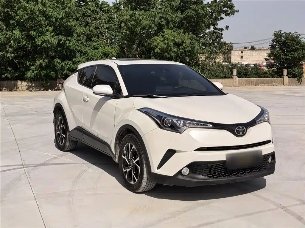 Toyota C-HR 2020 Model 2.0L Leading фото 4
