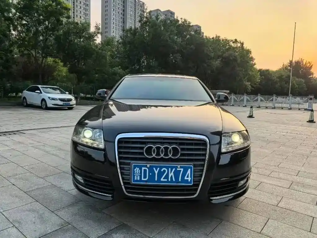 Фото 2 - Audi A6L