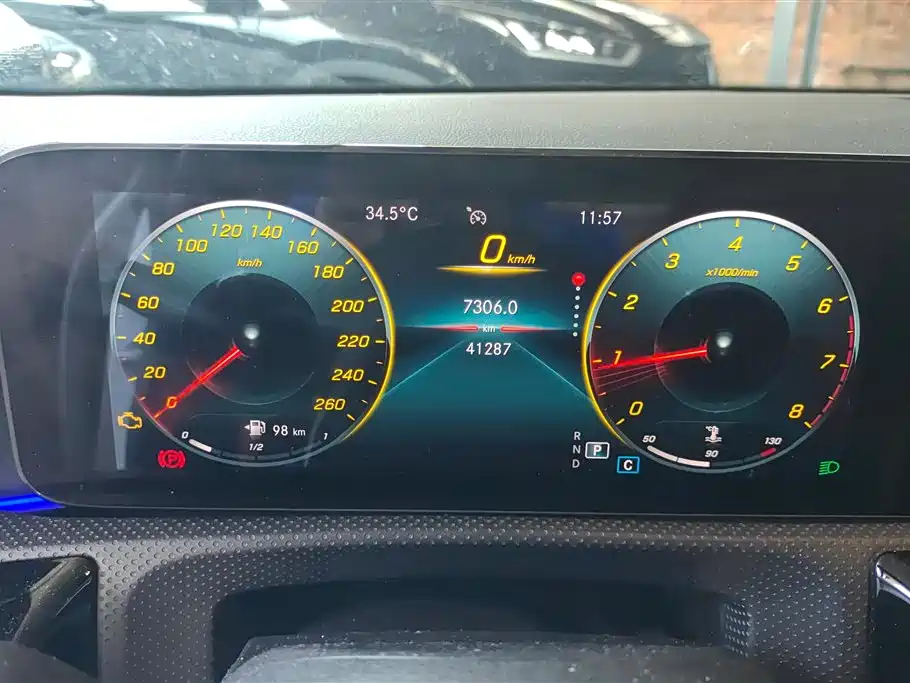 Mercedes-Benz CLA (Import) 2022 Facelift CLA 200 фото 14