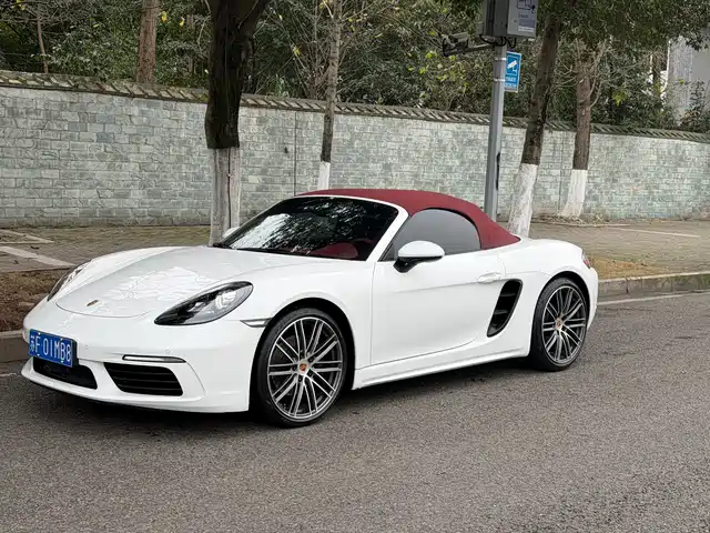 PORSCHE 718