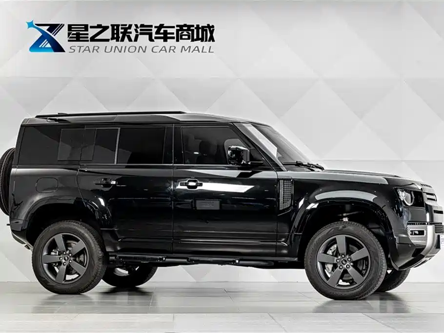Land Rover Defender 2025 110 3.0T P400 -Dynamic HSE фото 5