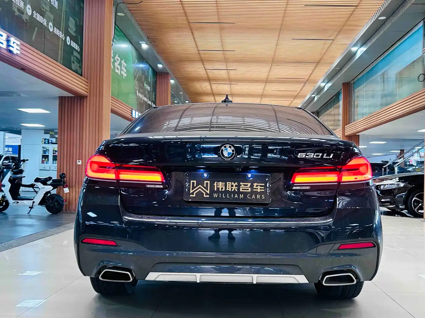 BMW 5 Series 2023 530Li Leading M Sport Package фото 5