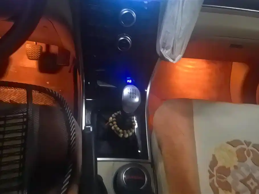 Haval H2 2014 1.5T Manual 2WD Premium Edition фото 16