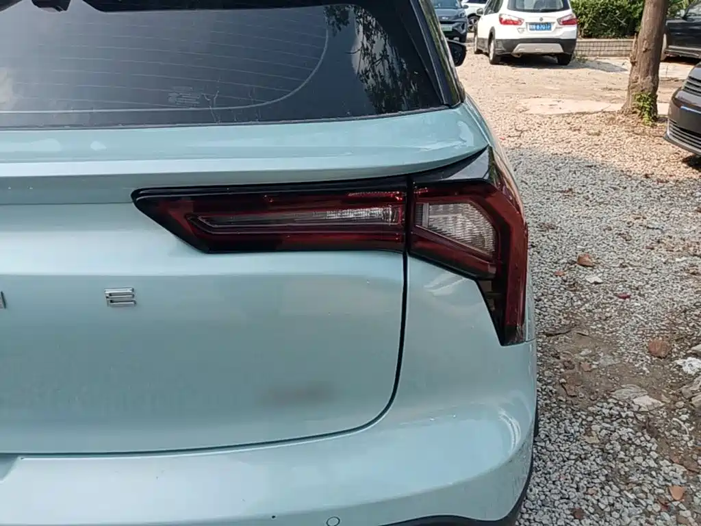 Photo 8 - Geely Geometry E Firefly