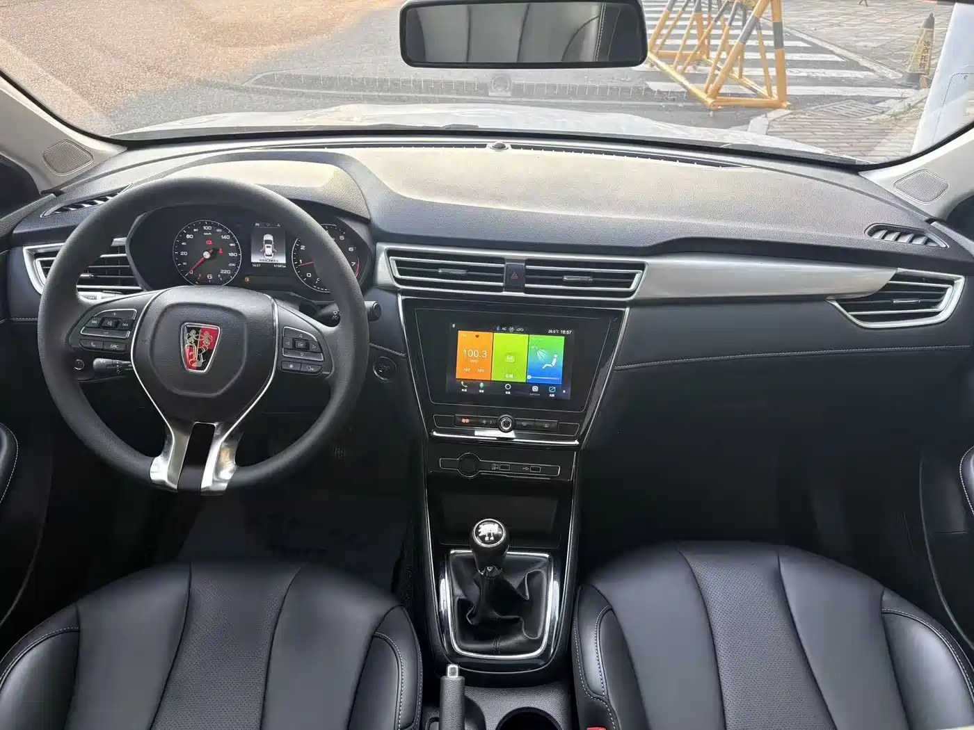 Roewe i5 2019 2019 1.5L Manual 4G Langhao Edition