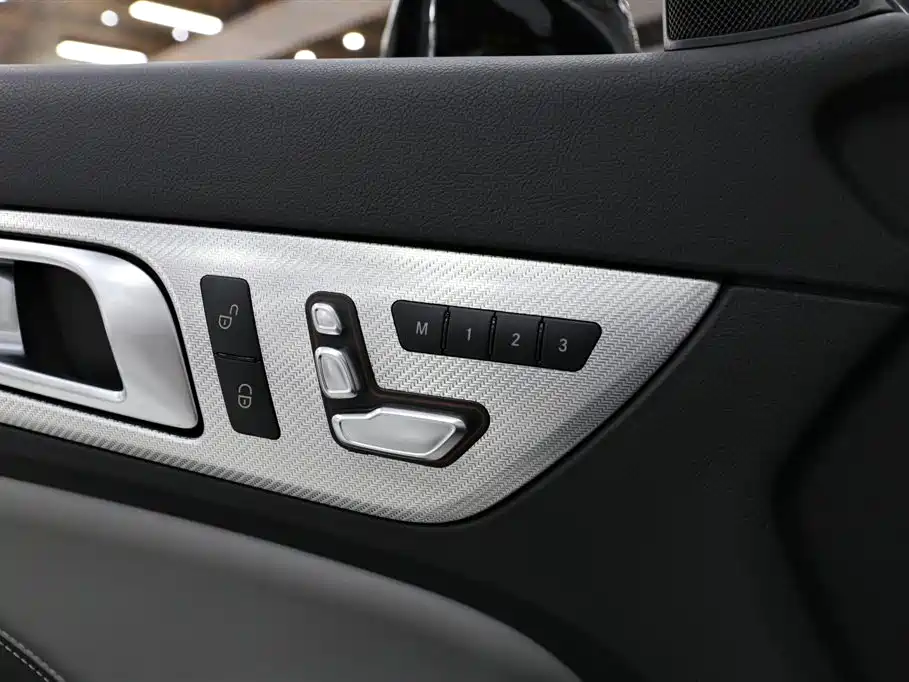 Mercedes-Benz SLC 2019 SLC 260 Jinyu Collector's Edition фото 17
