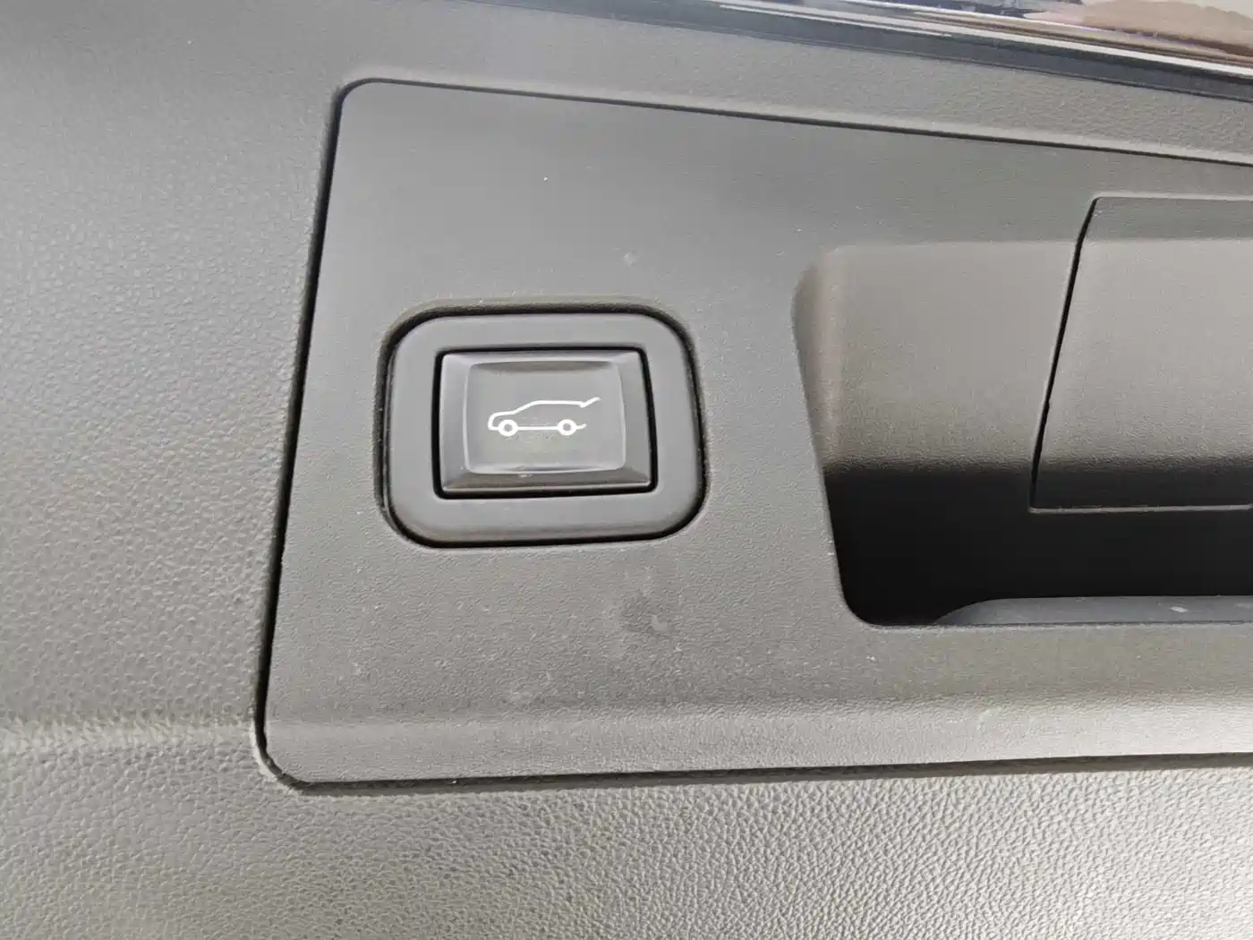 Cadillac XT5 2022 2.0T 2WD Luxury фото 15