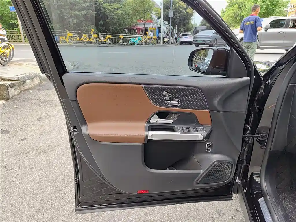 Mercedes-Benz GLB 2024 GLB 200 Dynamic фото 6