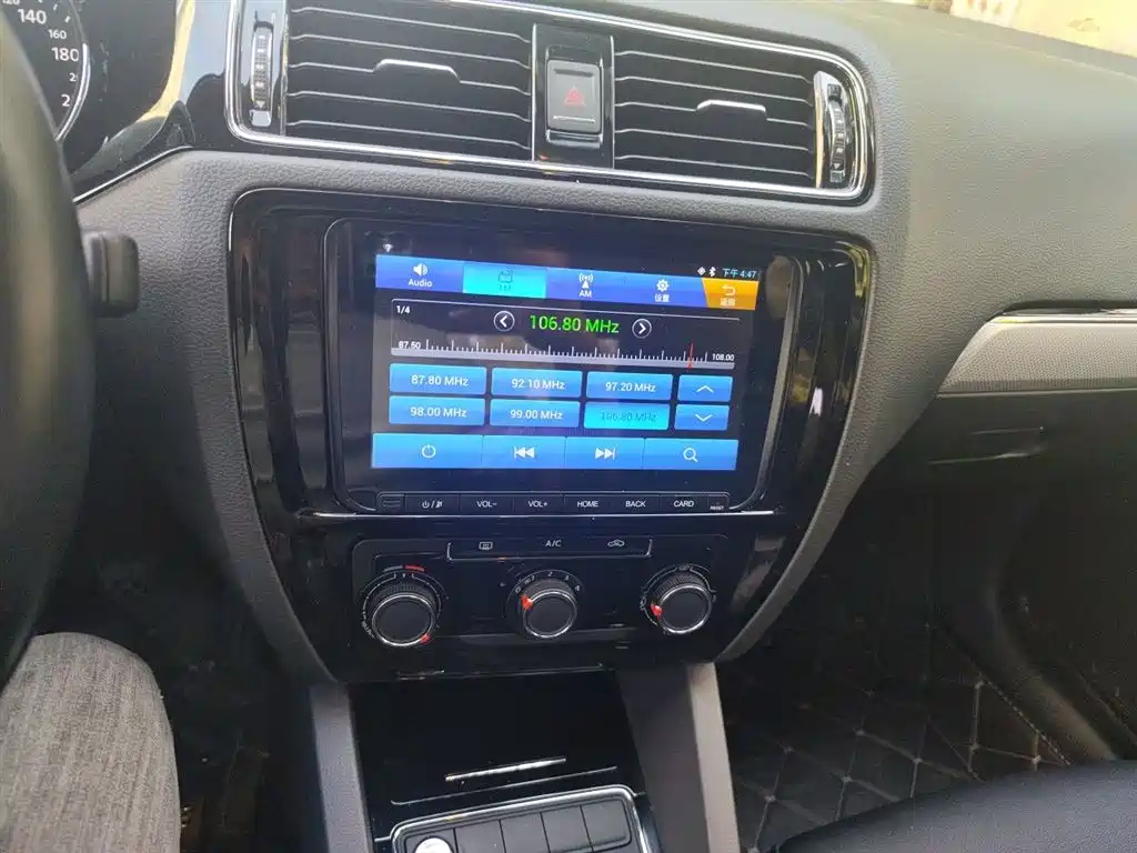 Volkswagen Sagitar 2017 1.6L Manual Comfort фото 10