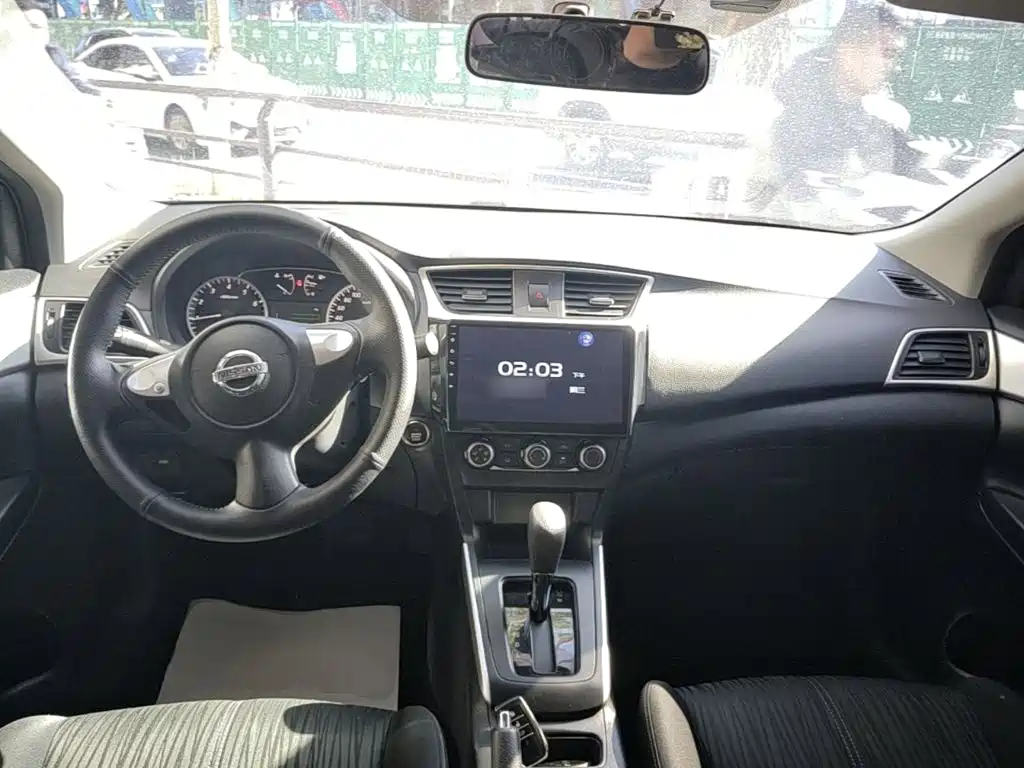 صورة 10 - Nissan Sylphy