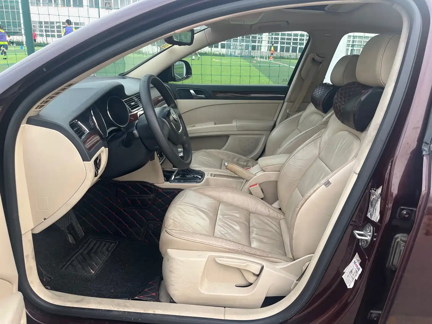 Škoda Superb 2010 1.4TSI DSG Grace Edition фото 8