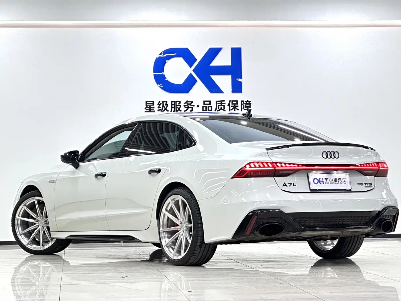 Audi A7L 2024 45TFSI quattro S-line Vision Edition Crystal Package фото 17