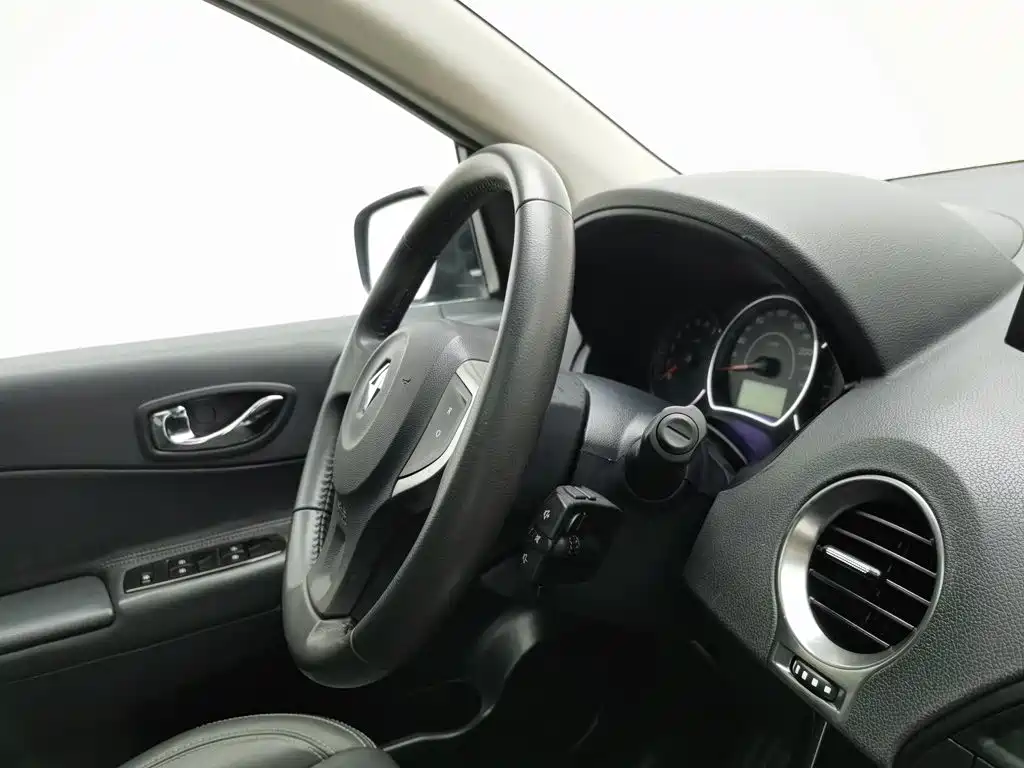 Renault Koleos (Import) 2013 2013 2.5L 4WD Comfort Edition
