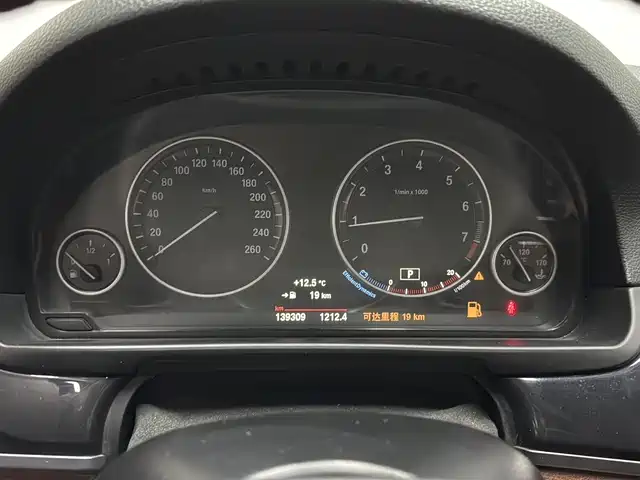 BMW 5 Series 2014 520Li Elegance фото 6